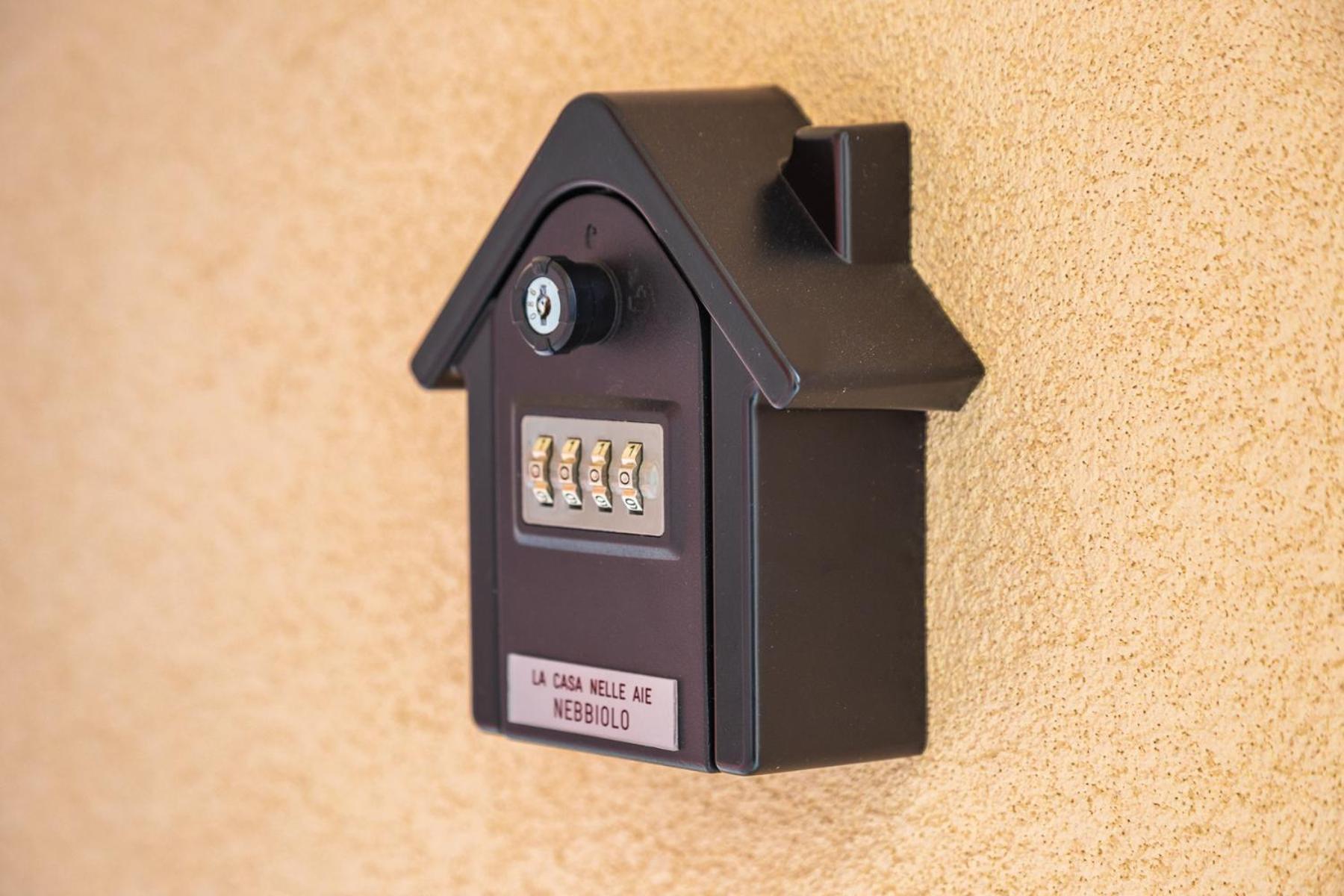 La Casa Nelle Aie - Appartamento Nebbiolo - Free Wifi E Ac La Morra Exteriér fotografie
